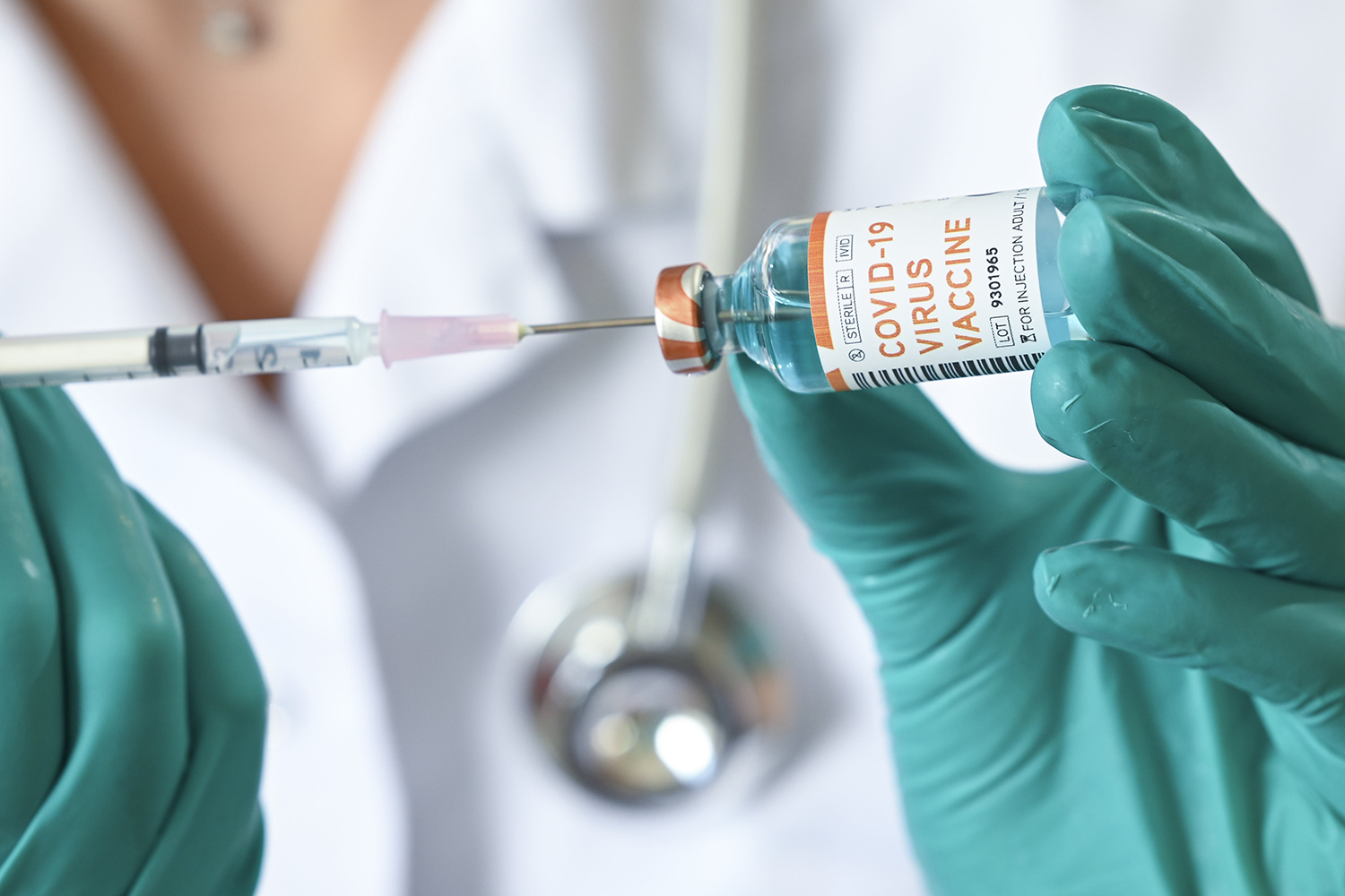 Sinprosm quer informações sobre vacinação de professores