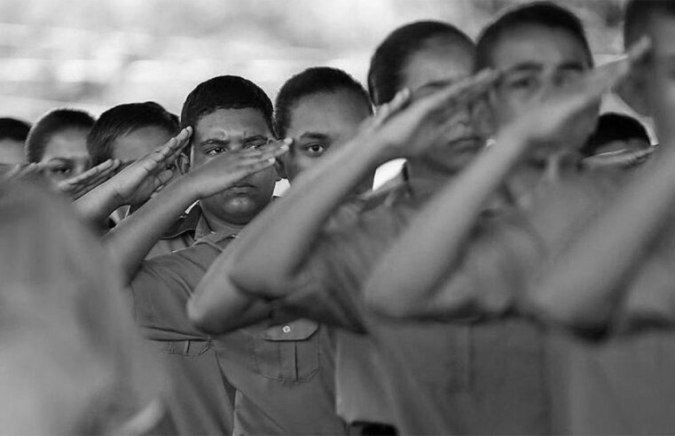 Rafael Torres: A ilusão cívico-militar