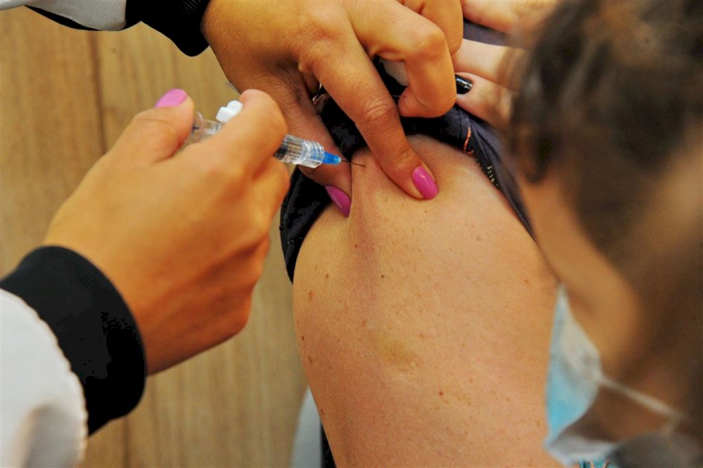 Diário de Santa Maria: professores já podem receber a vacina contra a gripe