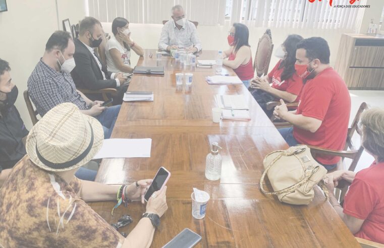 Primeira reunião sobre reajuste dos professores agendada com gestão municipal