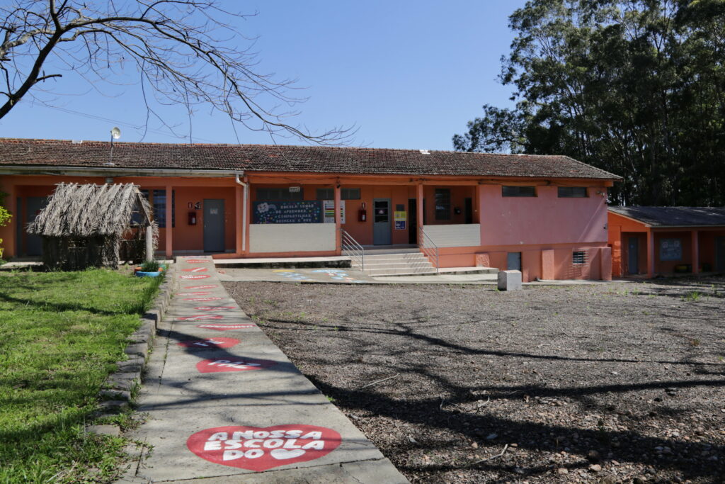 Diário de SM: Escola do distrito de Palma é interditada por problemas estruturais