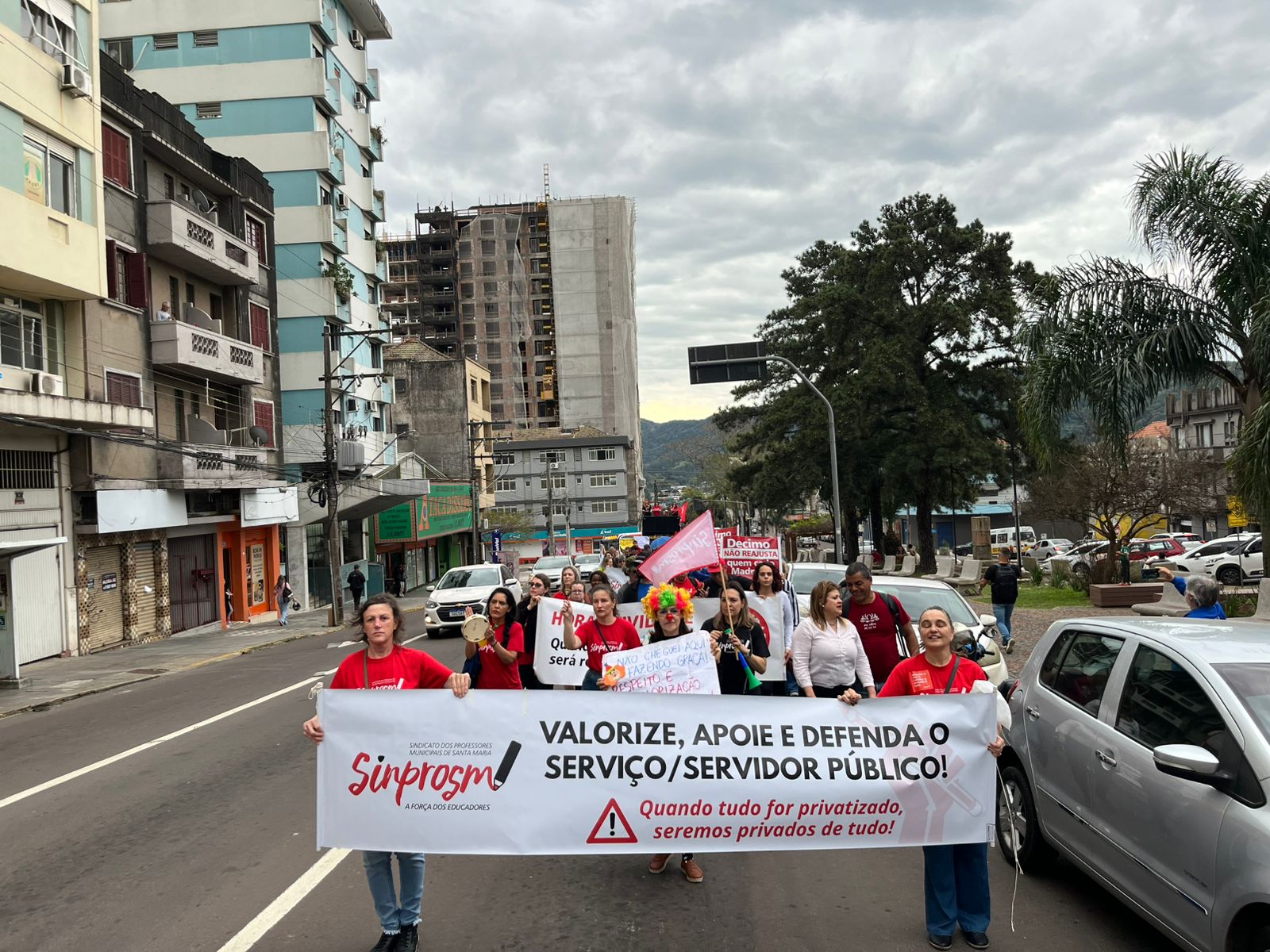Ato de professores expõe contradições do Cidade Educadora