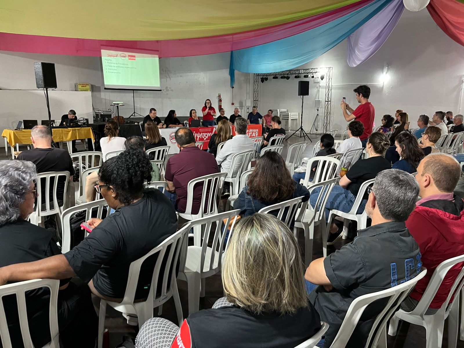 Servidores municipais debatem reforma da previdência em plenária conjunta