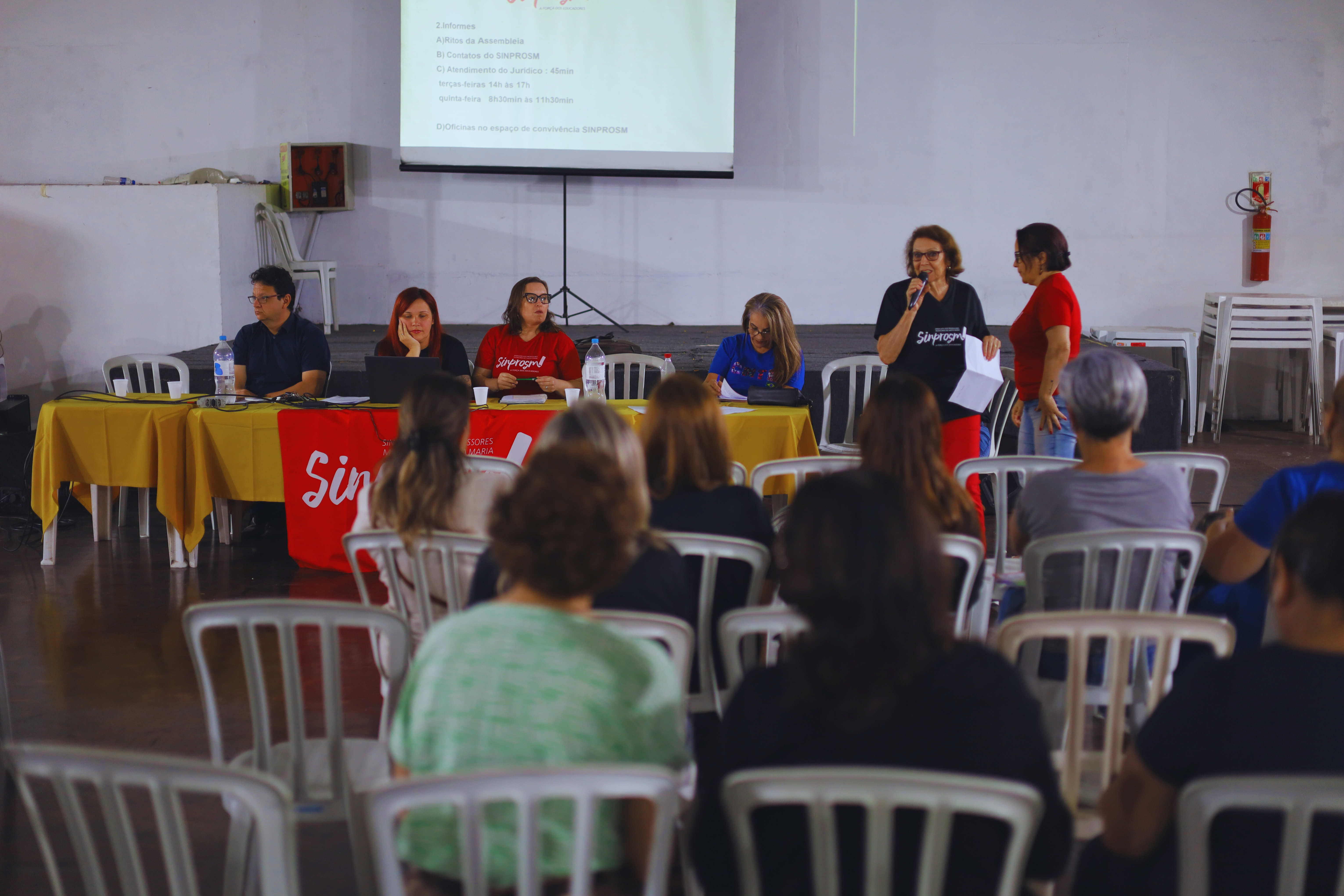 Professores municipais definem primeiro ato de 2026